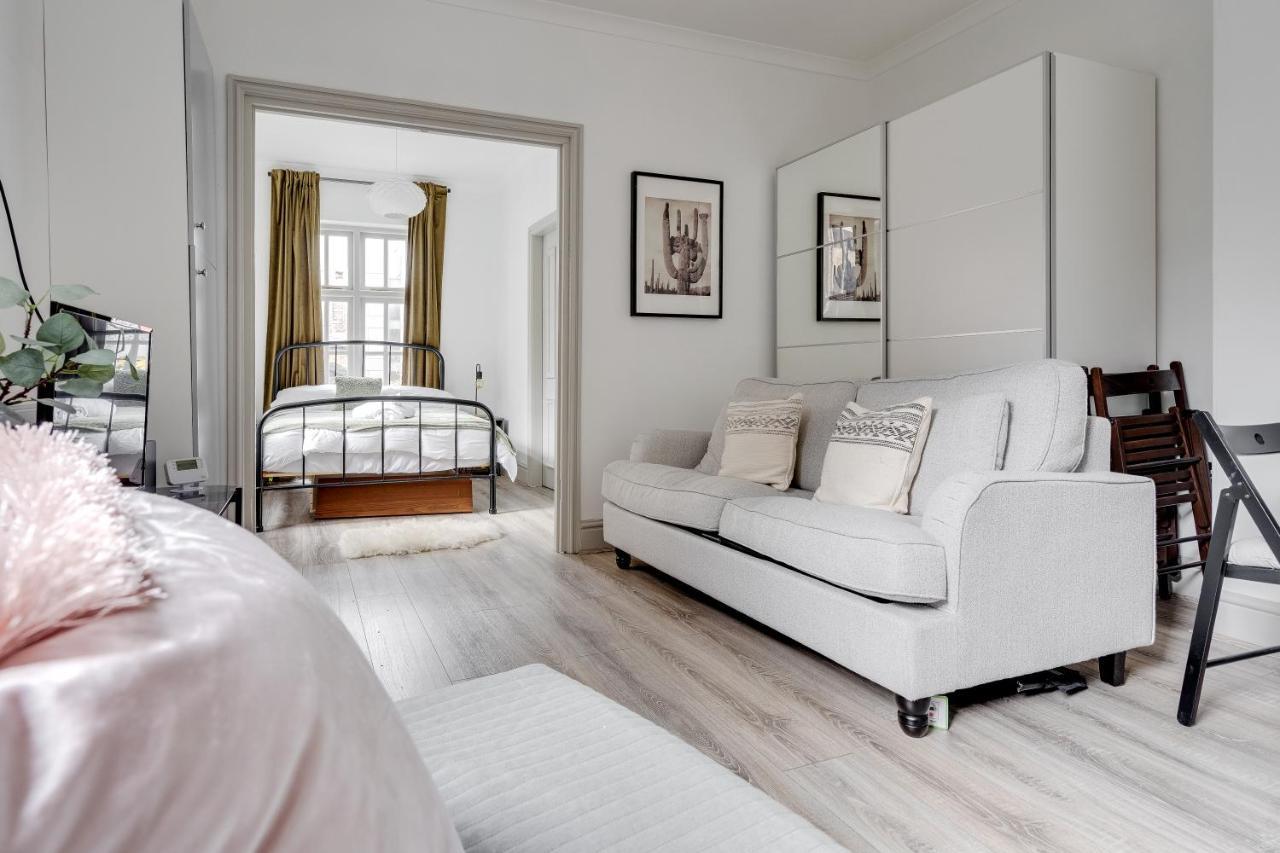 Rodney Street Townhouse & Apartments, & Stylish