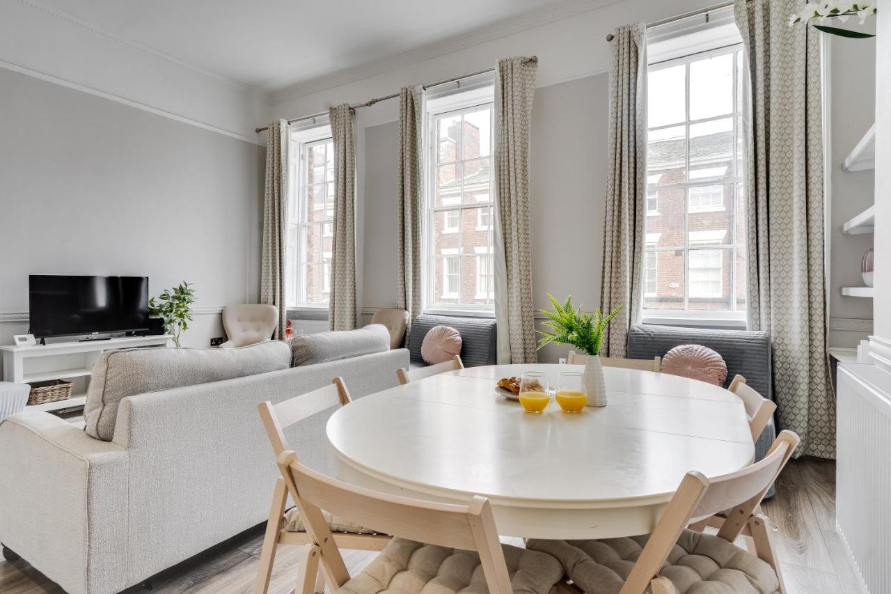 Rodney Street Townhouse & Apartments, & Stylish Apartment *